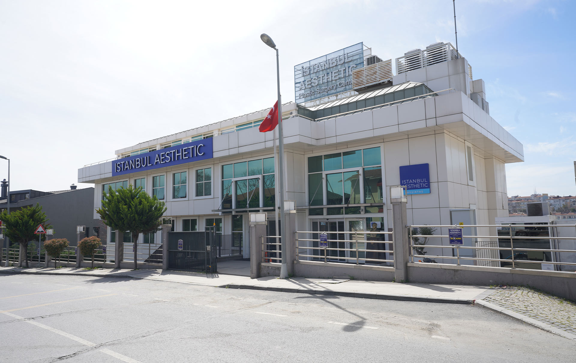 İstanbul Aesthetic Center Ana Hastane Binası - Beşiktaş Balmumcu